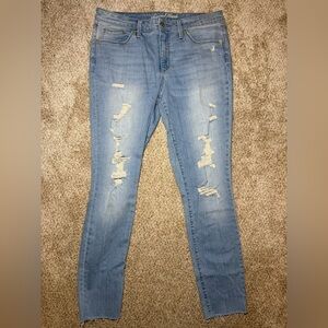Universal Thread Distressed Jegging Style Denim in Light Blue